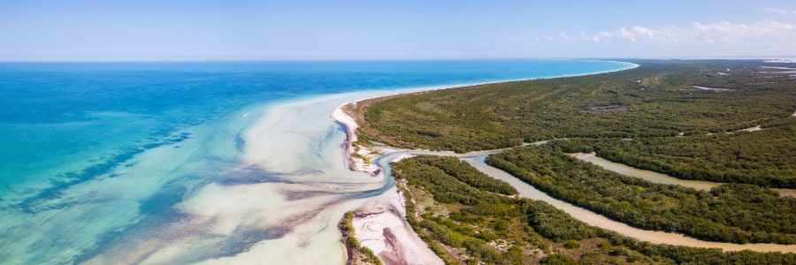 Kitesurfing in Holbox, Mexico